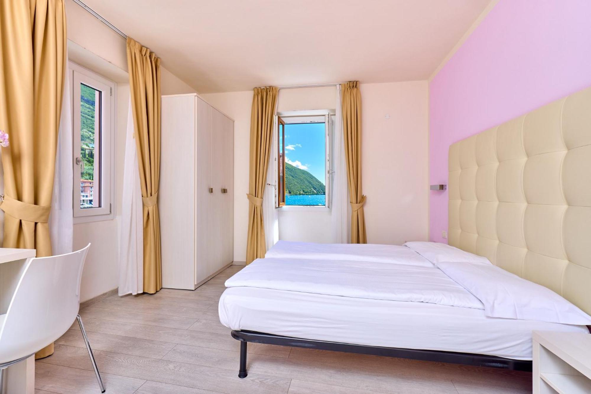 Hotel Geier Torbole Sul Garda Eksteriør bilde