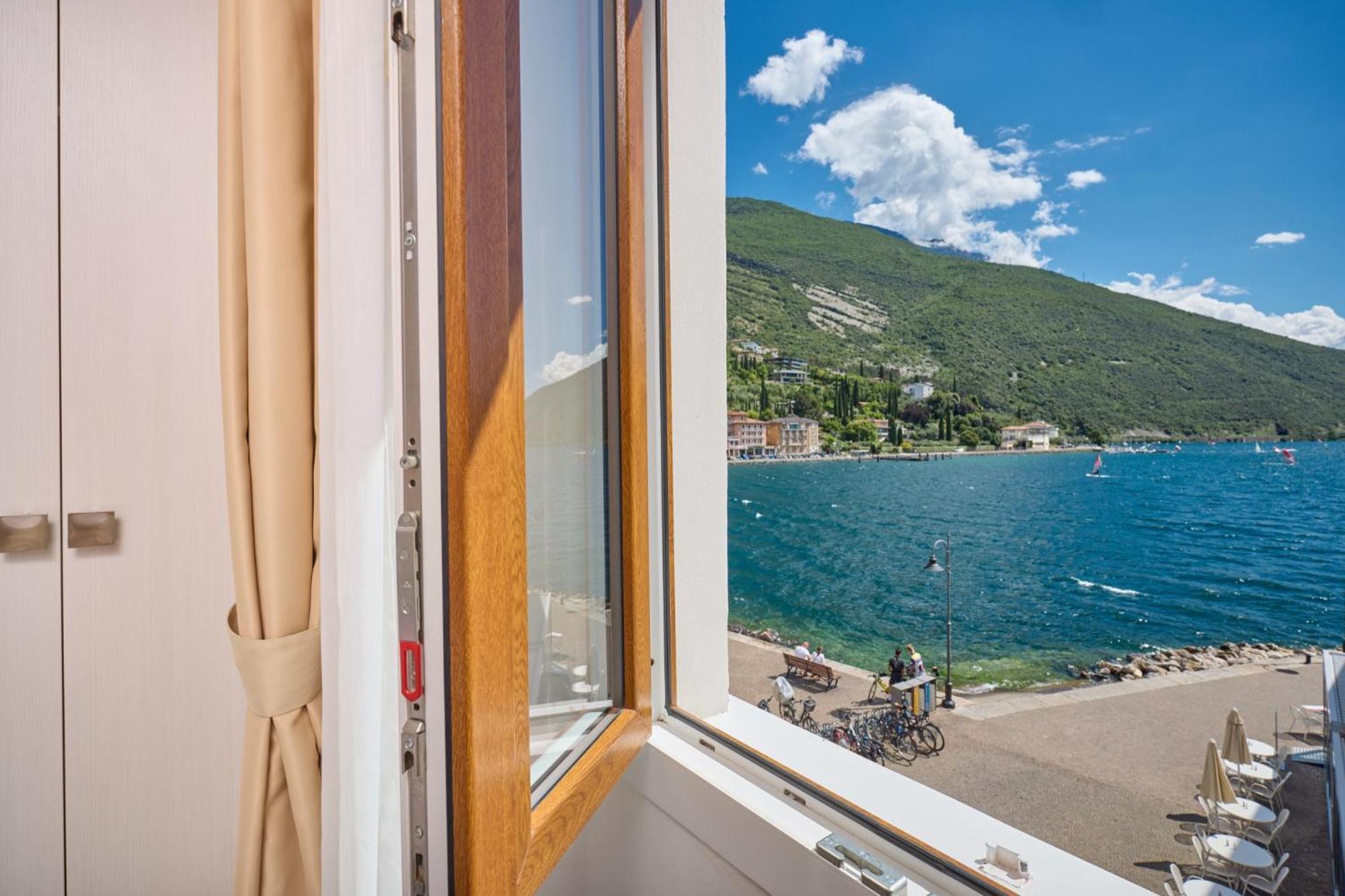 Hotel Geier Torbole Sul Garda Eksteriør bilde