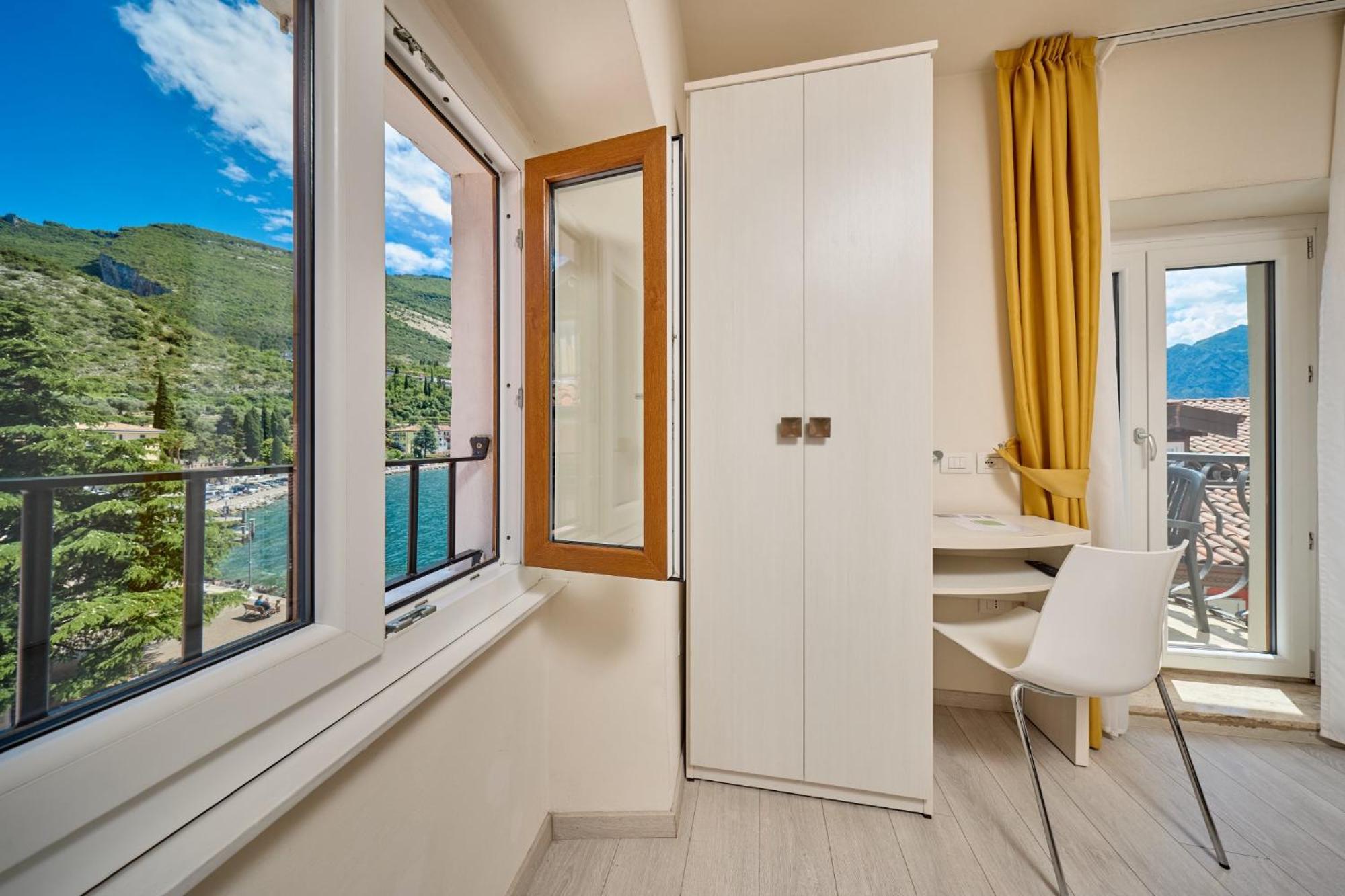 Hotel Geier Torbole Sul Garda Eksteriør bilde