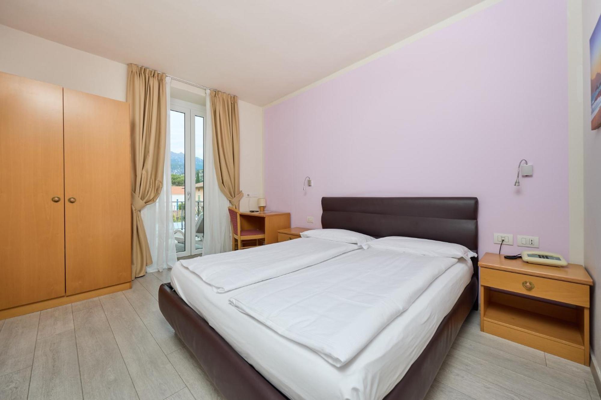 Hotel Geier Torbole Sul Garda Eksteriør bilde