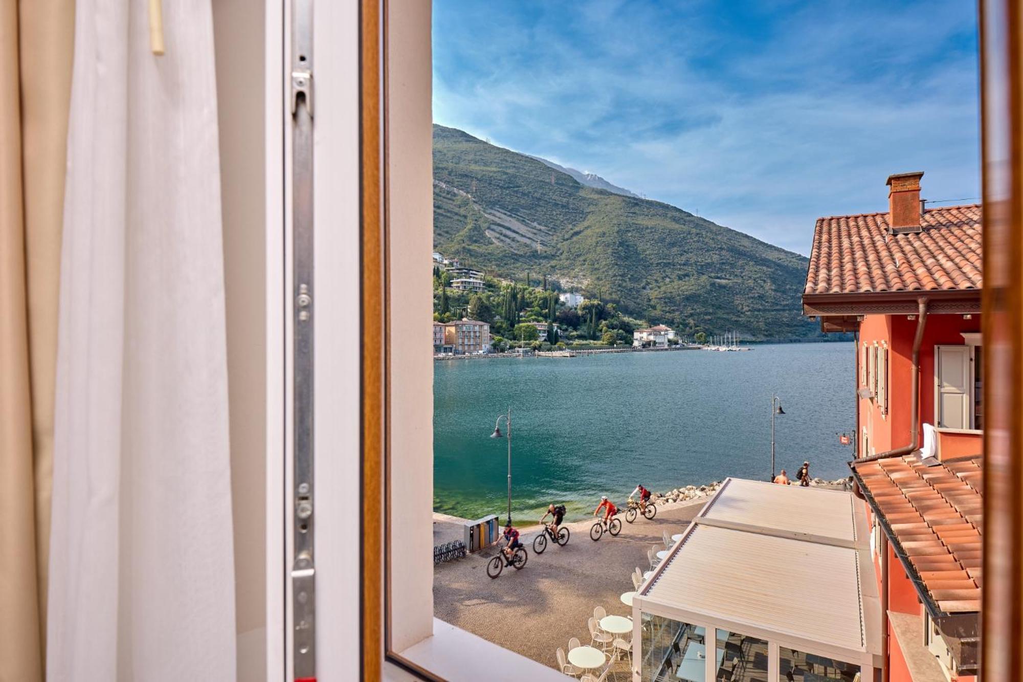 Hotel Geier Torbole Sul Garda Eksteriør bilde